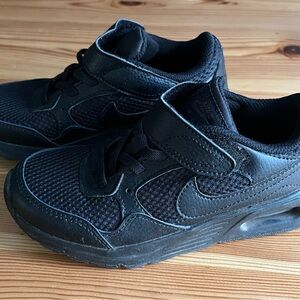 Nike Kids Black Sneakers